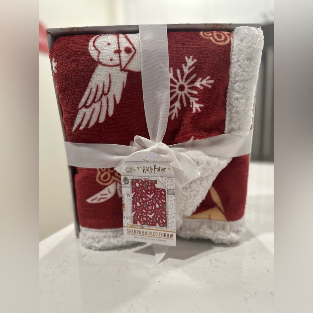 Wizarding World Harry Potter Sherpa Blanket